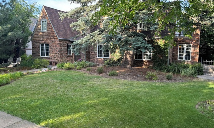 Lower Chautauqua House | Beautiful home walkable to CU, restaurants/coffee shops, hiking trails