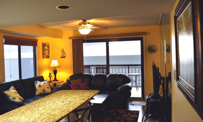 North Myrtle Beach Condo | Beautiful/Modern Corner Penthouse π1BR Oceanfront w/Panoramic-View, 310 Reviews