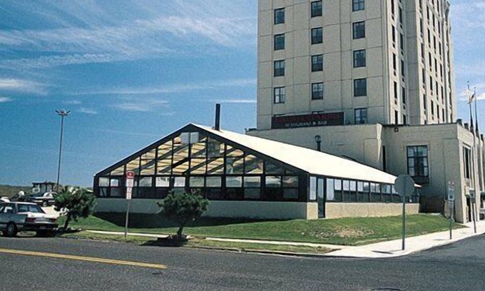 Brigantine Apartment | Beautiful studio unit at resort, sleeps 2