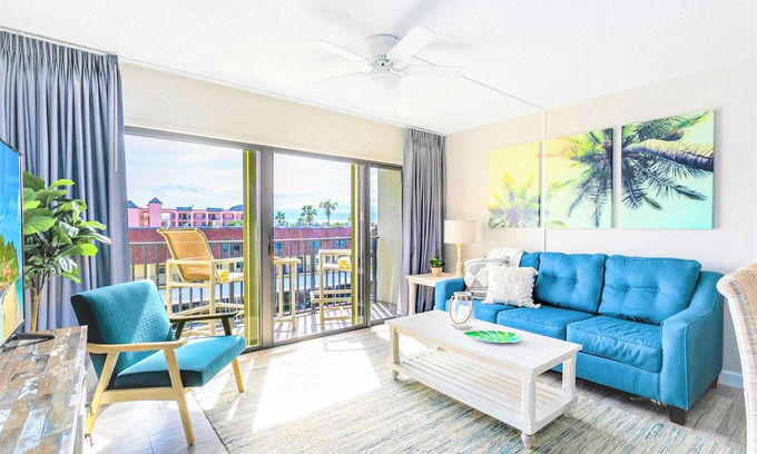 Port Canaveral Condo | Beautifully Remodeled Beach Condo with Oceanfront Pool and Resort Amenities