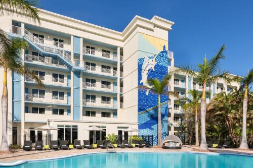 New Town Hotel | Blue Flamingo Resort Key West