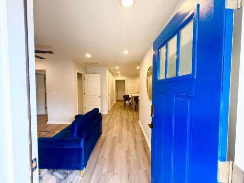 Shannon House | Bright, Cozy & Convenient - Minutes from UAB, Airport and Downtown Fun!