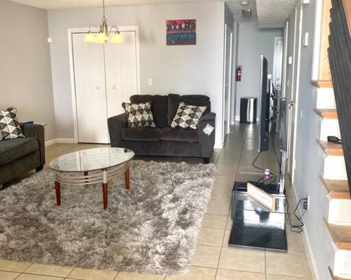 Downtown Nashville Apartment | Classic 2-Bedroom Condo w/Free Parking
