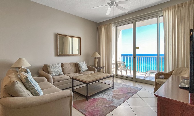 Fort Walton Beach - Destin Condo | Comfortable unit, Breathtaking views, Quick walk to dining