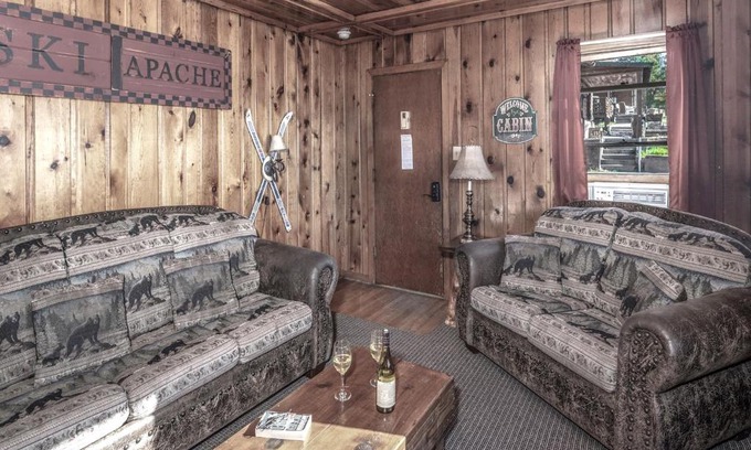 Ruidoso Cabin | Country Cabin, 2 Bedrooms, Fireplace, Midtown, Sleeps 6