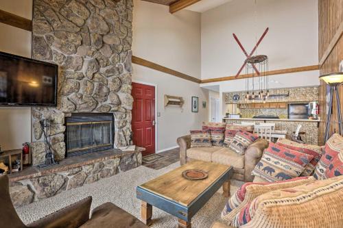 Fraser Apartment | Cozy Fraser Condo with Balcony Walk to Ski Shuttle!