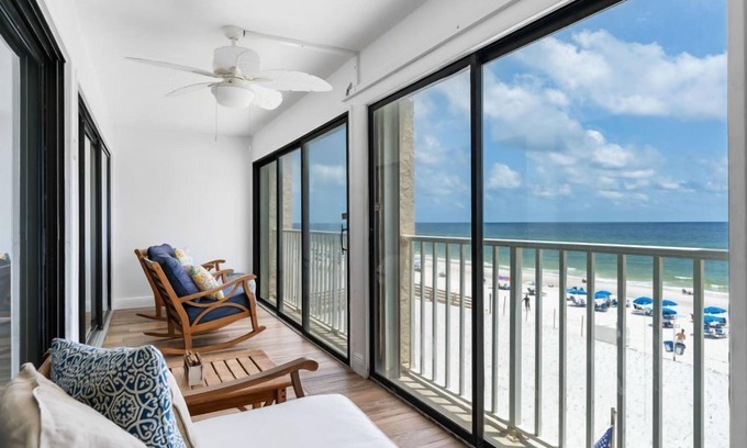 Gulf Shores Condo | Edgewater 41 -Beach~ Food~ & True Southern Hospitality! Discover why Gulf Shores