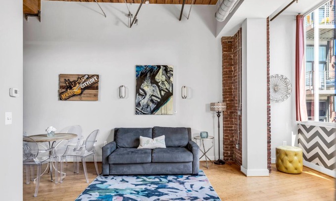 Downtown Nashville Condo | Enjoy extra savings | no rental car needed! Walk to Broadway! The June Loft by Music City Loft