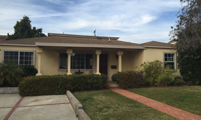 Crown Point House | Enjoy The Sunrise And The Sunset Walks On The Sail Bay, San Diego