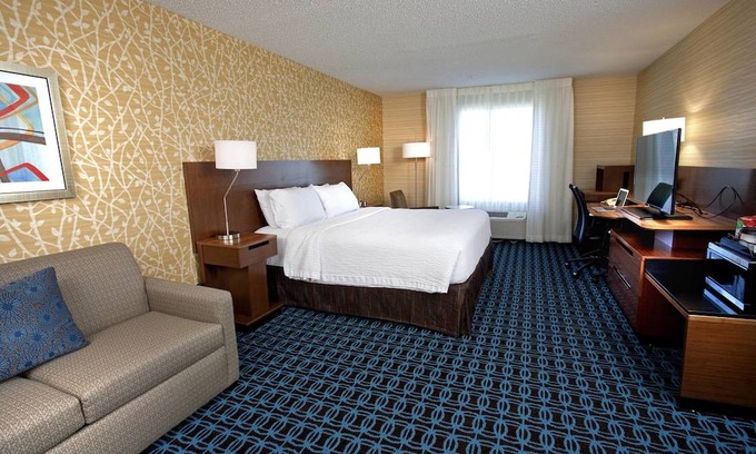Heather Gardens Hotel | Fairfield Inn and Suites by Marriott Denver Aurora/ Medical Center