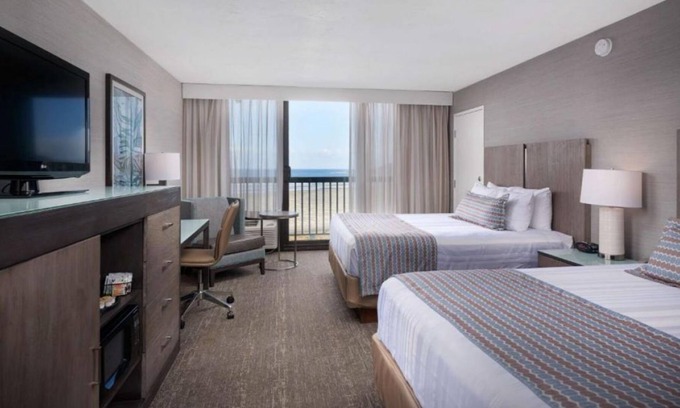 Newport House | Family-friendly Beach Getaway! Ocean Front, Indoor Swimming Pool, Free Parking!