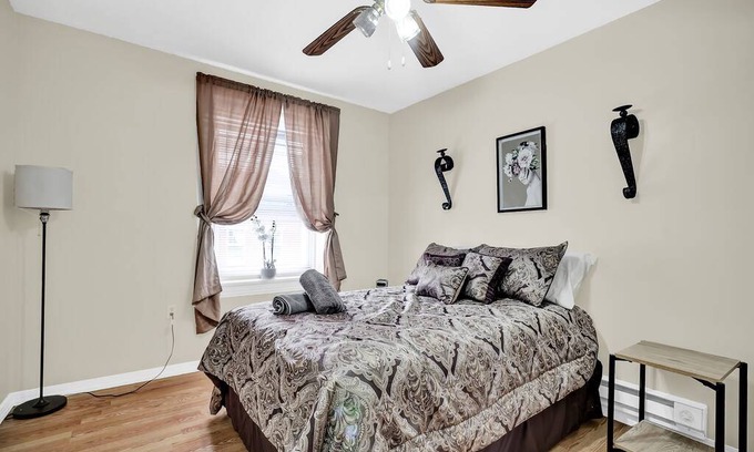 Gayborhood Apartment | Find tranquility & at this lovely apartment located in the heart of Center City Philadelphia
