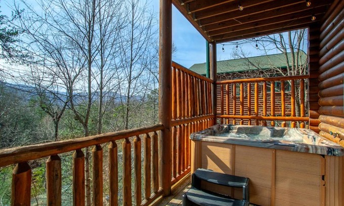 Gatlinburg House | Firefly Falls MTN View Hot Tub Game Room