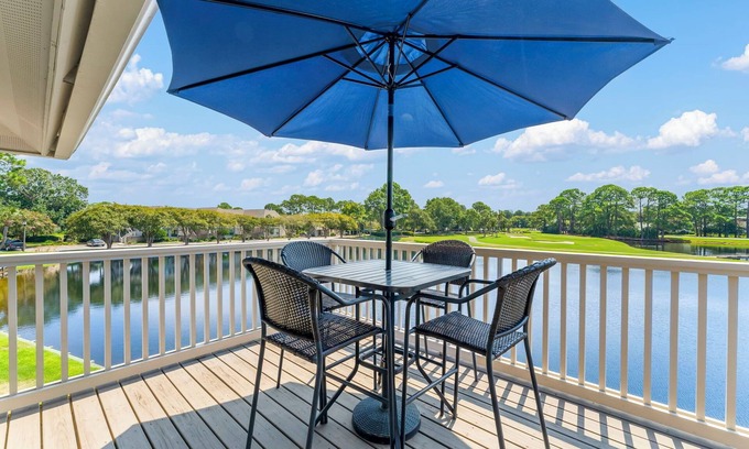 Sandestin Condo | Golf Cart ~ Water View ~ Community Pool ~ Private Resort Beach Access