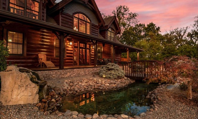 Pigeon Forge House | Grand Mountain Getaway Home