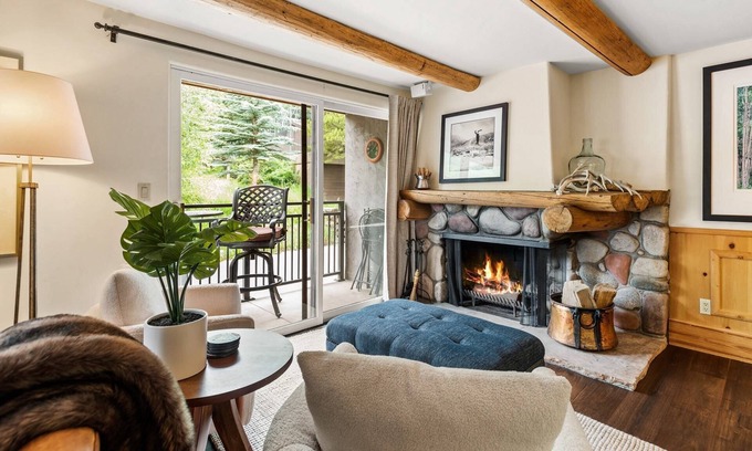 Aspen Condo | Guest Favorites at 10% Off! Stay 3 nights through Nov