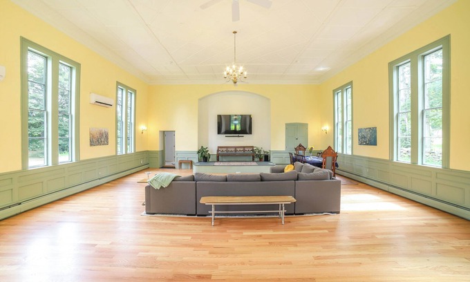 Danielson House | Historic Greek Revival Gathering House
