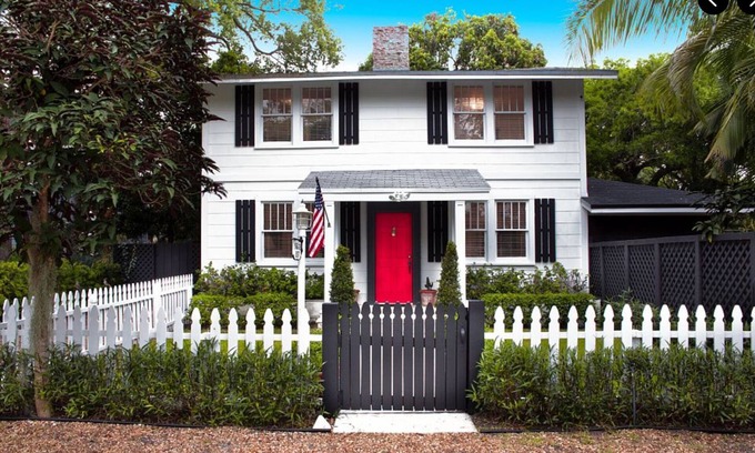 Sailboat Bend House | Historic Sailboat Bend Home - 3BR Near Las Olas - 10 Min to Beach