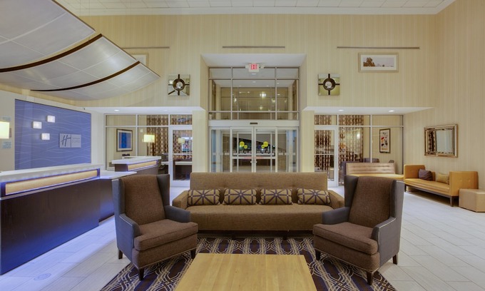 Laurel Hotel | Holiday Inn Express & Suites Laurel Lakes, an Ihg Hotel