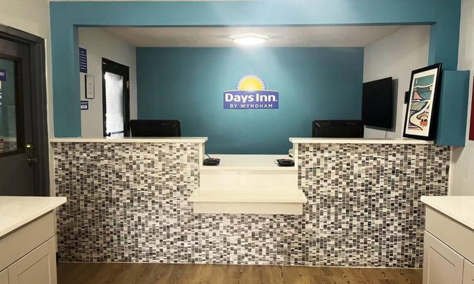 Northeast Heights Hotel | Hotel ∙ 4 guests