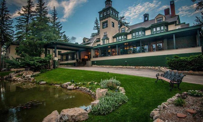 Cloudcroft Hotel | Hotel ∙ 2 bedrooms ∙ 4 guests