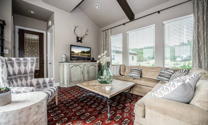 Spring Branch House | House ∙ 2 bedrooms ∙ 6 guests