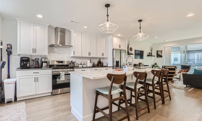 Arvada House | House ∙ 3 bedrooms ∙ 8 guests