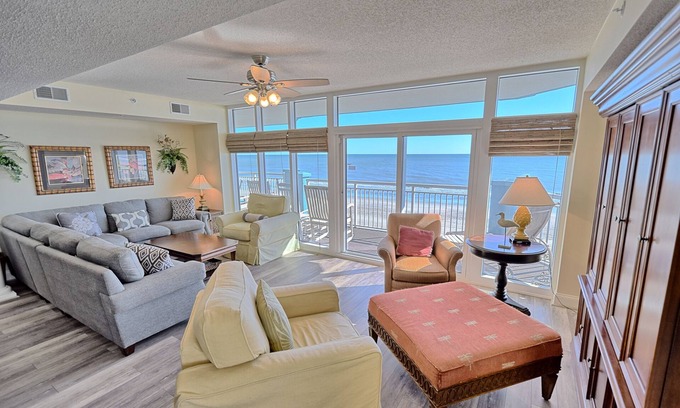 Myrtle Beach Condo | Huge 5 Bedroom Oceanfront Condo, Huge Balcony, Amazing Views, 3 Pools, Jacuzzi!