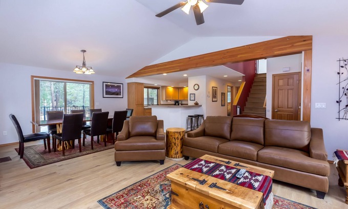 Sunriver House | JUNI18 - Fabulous Home, A/C, on the Bike Path, Hot Tub