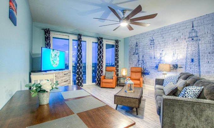 Panama City Beach House | Laketown Wharf 831 By Aneliya