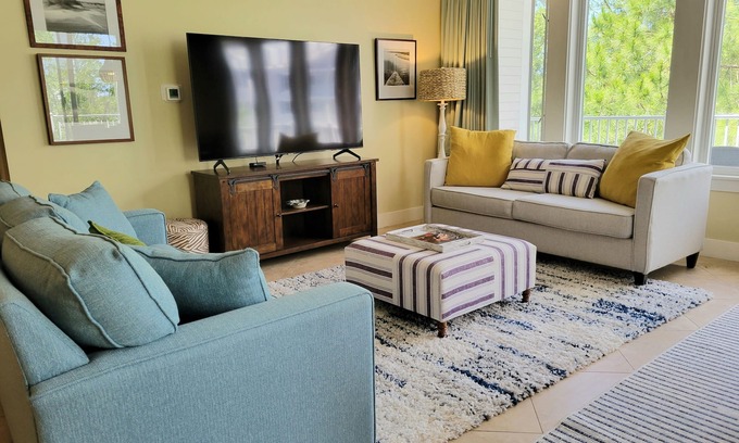 Baytowne Wharf Condo | Lasata 3401-3403 ~ "Suite Sunshine" is your next favorite place to stay!