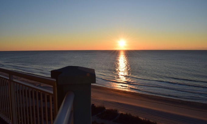 Myrtle Beach Condo | Luxury 5 Bedroom Oceanfront Condo With Spectacular Views, Jacuzzi, 3 Pools