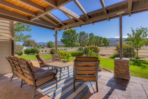 Reno/Tahoe Airport House | @ Marbella Lane - Eccentric 4BR Modern Ranch Home