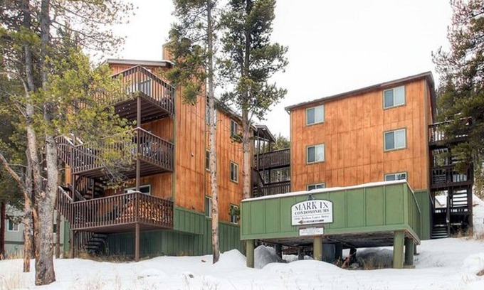 Warrior's Mark Condo | Mark 9 Condo 2 Bdr Full Kitchen sleeps 6 Breckenridge, CO