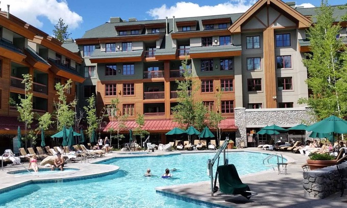 South Lake Tahoe Apartment | Marriott Grand Res #3167 - Next door to Heavenly Gondola - Large Studio - Mountain View