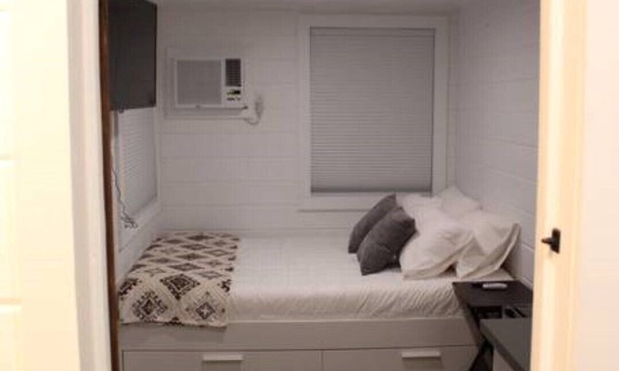Glendale House | Mini farmhouse style container Homes #4