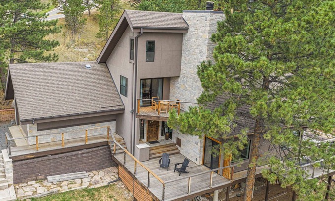 Pine Brook Hill House | Mountain Retreat - Close to Town!