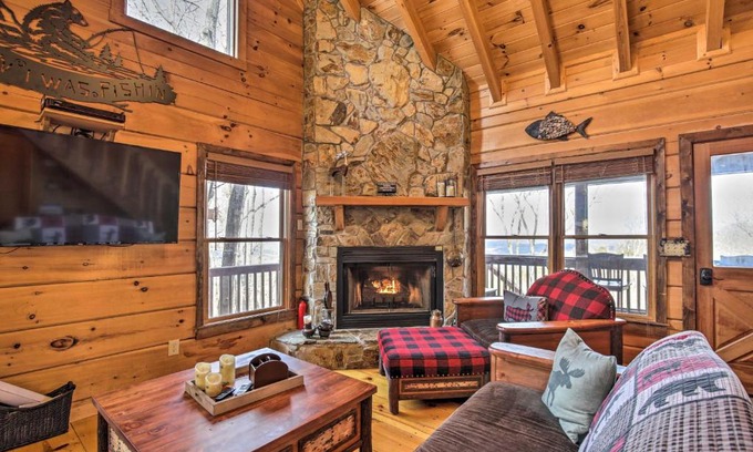 Blue Ridge House | Mountain Top Cabin with Lake View, Games and Hot Tub!