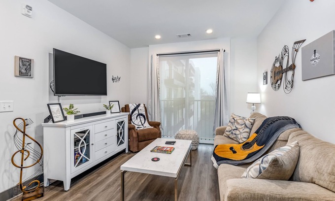 Rolling Mill Hill Condo | Muse | Centrally-located condo with fast WiFi, central AC, balcony & gym