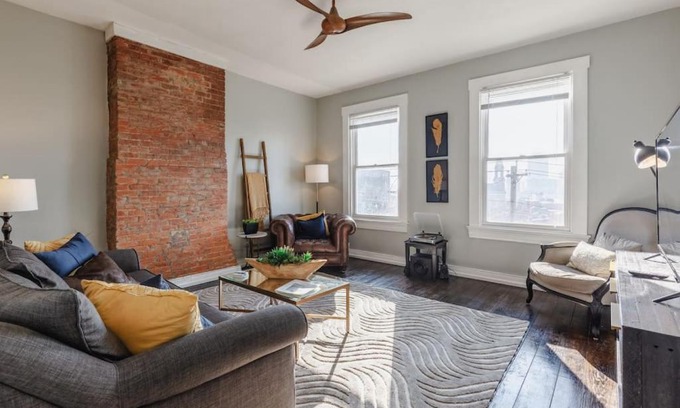 Over-the-Rhine Apartment | OTR Penthouse Walk Everywhere FREE Parking