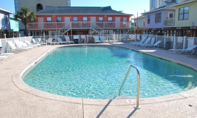 Gulf Shores Apartment | Paradise Isle Resort, a VRI resort