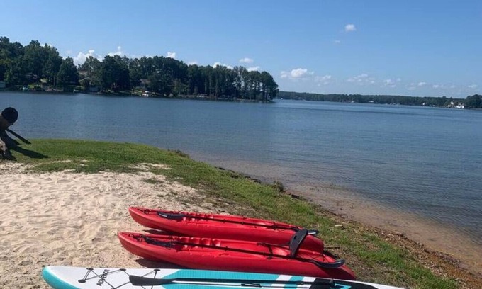 Prosperity Cottage | Private cottage w/a view, Dock, SUPs, Kayaks
