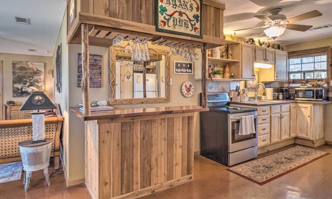 Georgetown House | Quaint Texas Home < 2 Mi to Lake Georgetown!