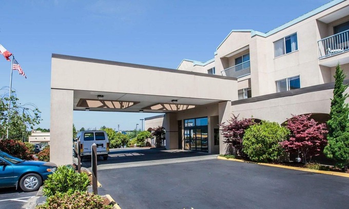 Guide Meridian Hotel | Quality Inn Grand Suites Bellingham