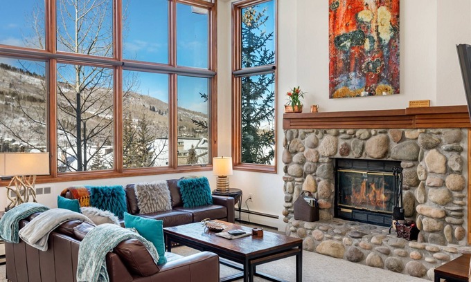 Highlands Townhomes Condo | Quiet Colorful Fall! 3 Nights 10% off Now into November