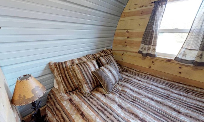 Monticello RV Rental | Recreational vehicle (RV) ∙ 1 bedroom ∙ 4 guests