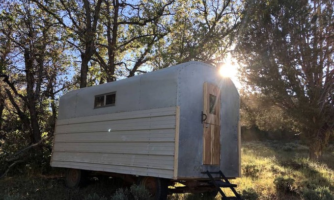 Glendale RV Rental | Recreational vehicle (RV) ∙ 1 bedroom ∙ 6 guests