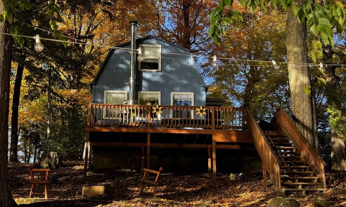 Deer River Cabin | *RUSTIC RETREAT* Peaceful, cozy cabin, with beautiful lake views