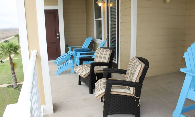 Red Fish Cove Condo | Sapphire Beach! Fabulous Beach Front Views