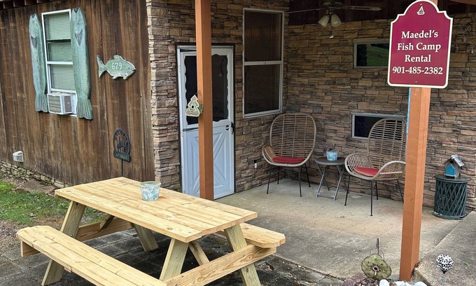 Independence Cabin | Sardis Fish Camp north side near Holiday Lodge/Teckville, 1 mile from boat ramp